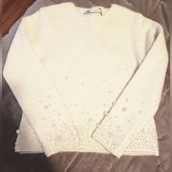Stunning Ivory Sweater Set with Pearl Embellishment Zara NWT size M - Picture 2 of 5